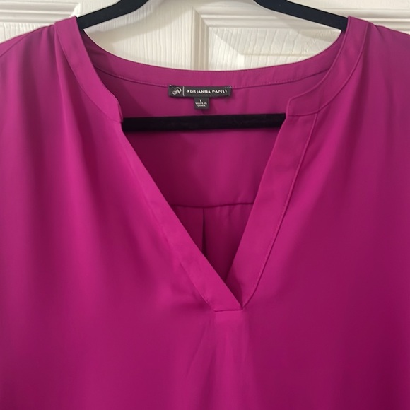 Adrianna Papell size large Fuscia long sleeve v-neck blouse - Picture 3 of 6